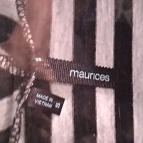 MAURICES Small Black and White Striped Caragan Long Sleeves - Picture 3 of 5